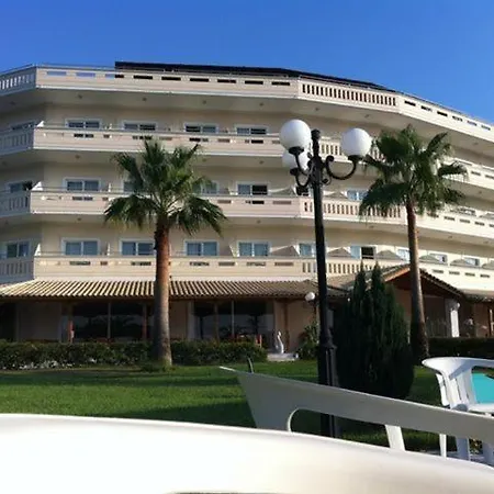 Hotell Eleftheria 3*